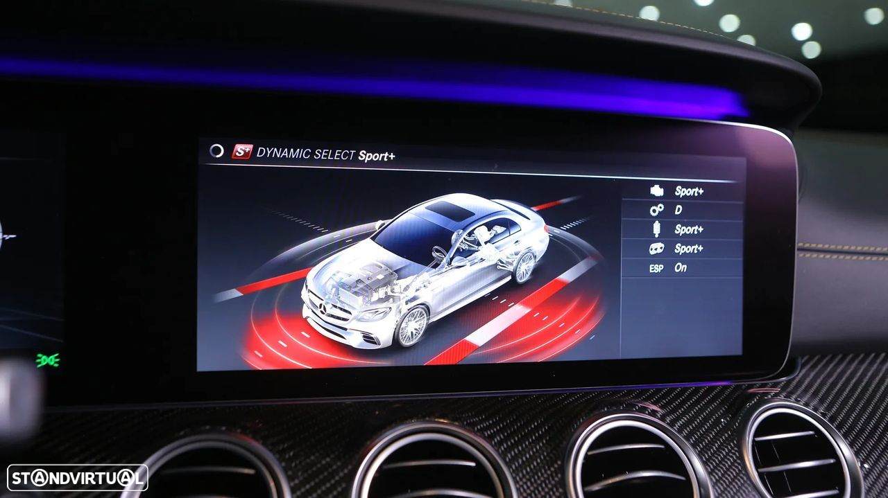 Mercedes-Benz E 63 AMG S 4-Matic+ - 36
