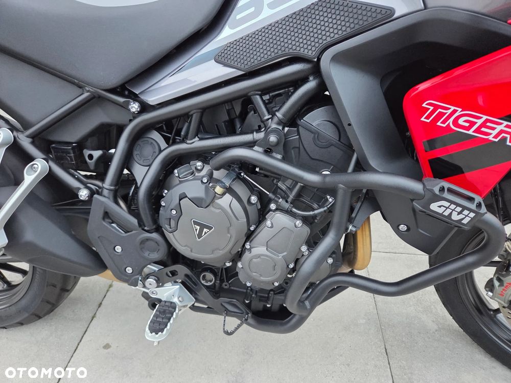 Triumph Tiger - 12