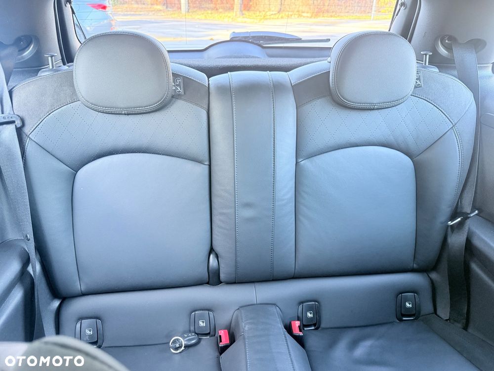 MINI Cooper SE Yours Trim - 22