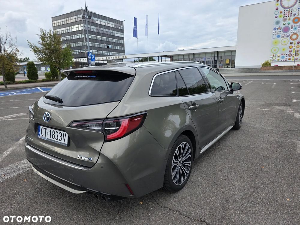 Toyota Corolla 2.0 Hybrid Executive - 5