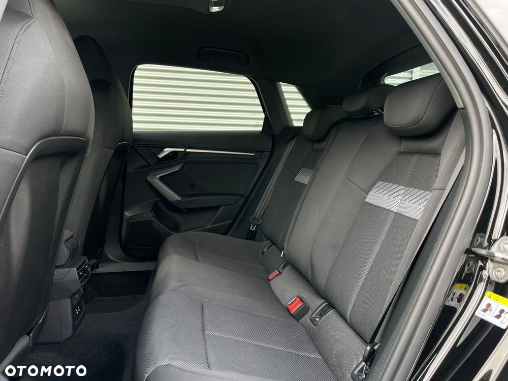 Audi A3 Sportback - 13