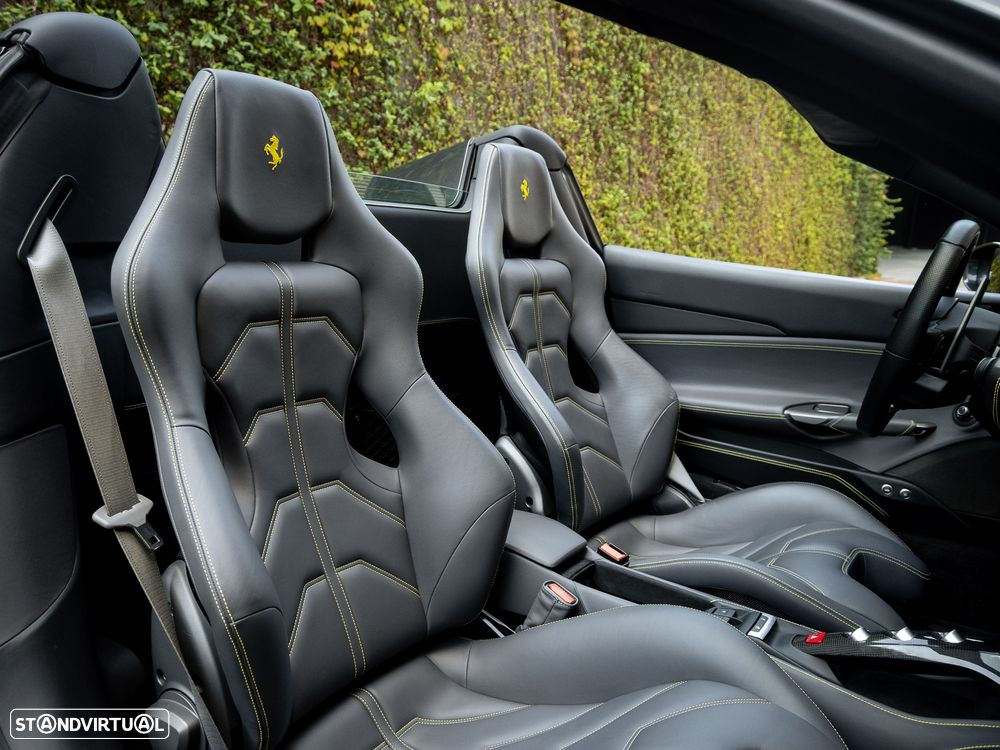 Ferrari 488 GTB Spider - 29