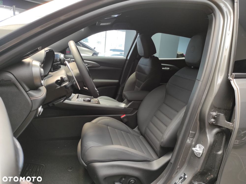 Alfa Romeo Tonale 1.5 T4 GSE mHEV Veloce DCT - 6