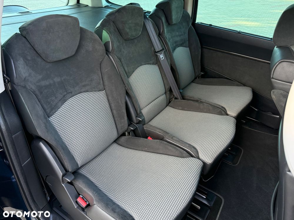 Peugeot 807 HDi 160 Allure - 16