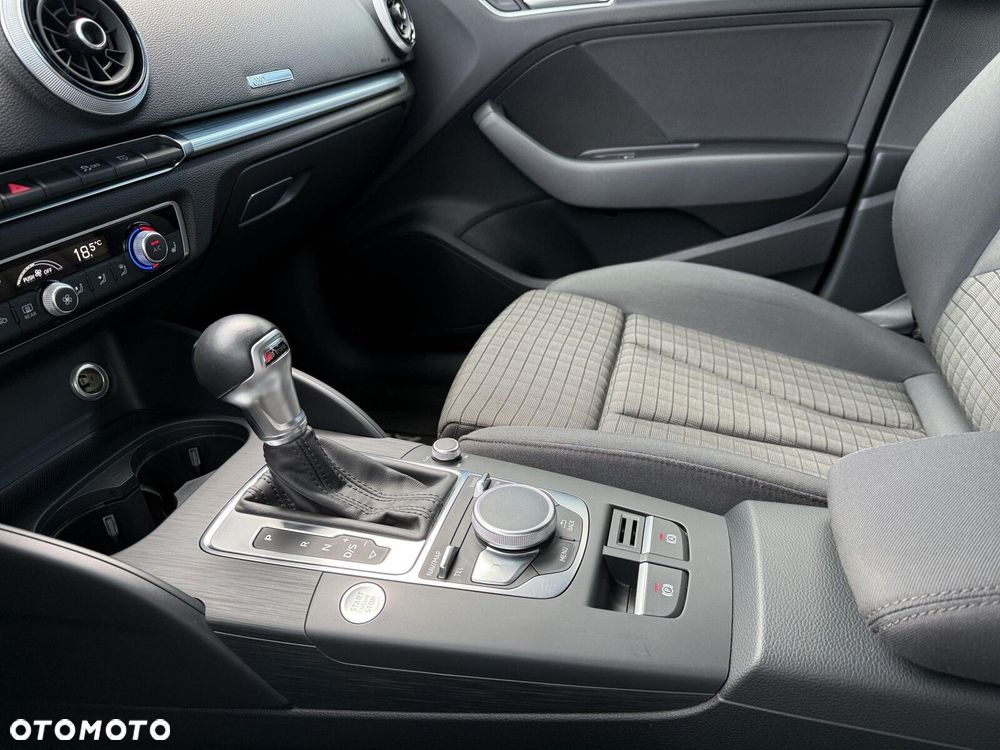 Audi A3 Sportback 35 TFSI mHEV S tronic - 18