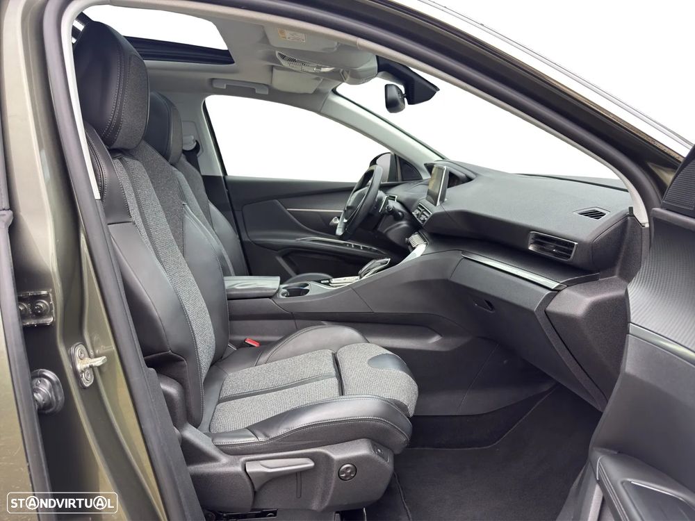 Peugeot 5008 1.2 PureTech Allure EAT6 - 14