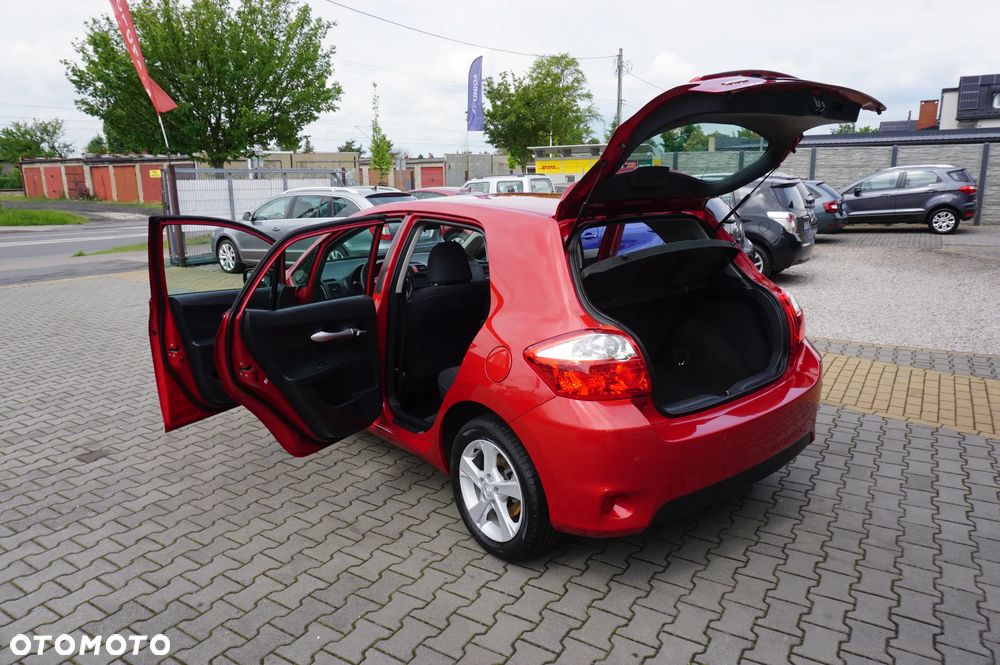Toyota Auris 1.6 Executive - 13