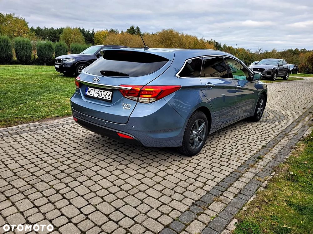 Hyundai i40 Kombi blue 1.7 CRDi Premium - 3