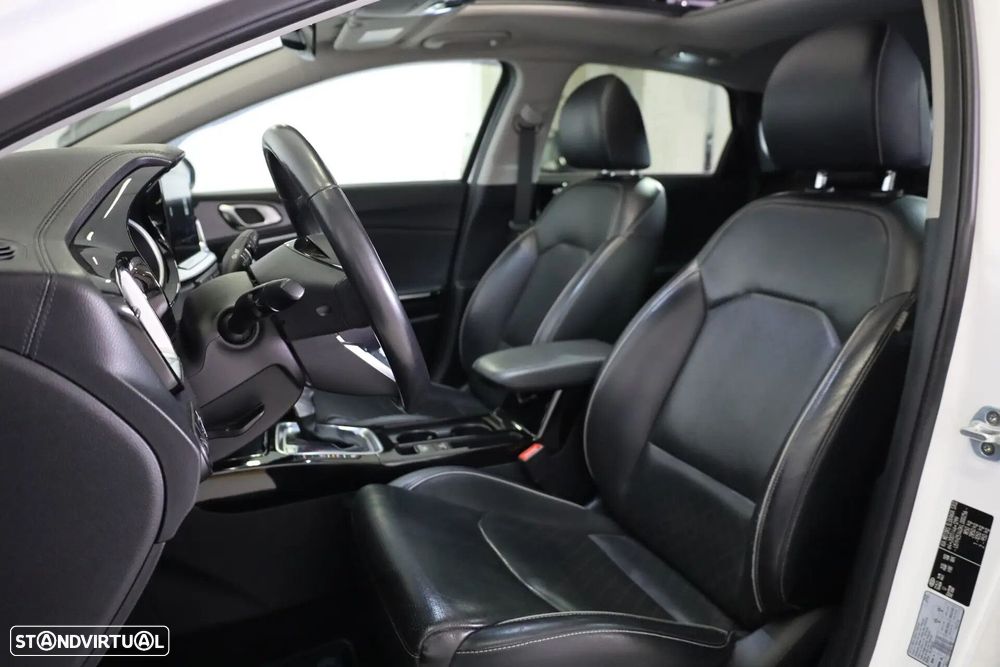Kia Ceed 1.4 T-GDI TX+SRF 7DCT - 28