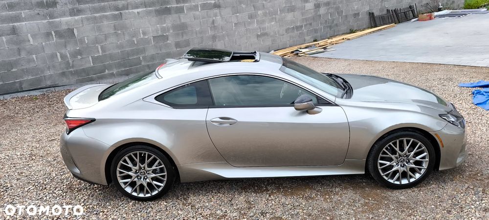 Lexus RC - 11