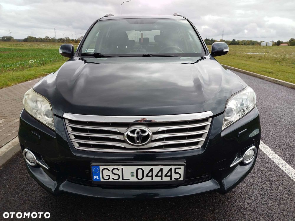 Toyota RAV4 - 1