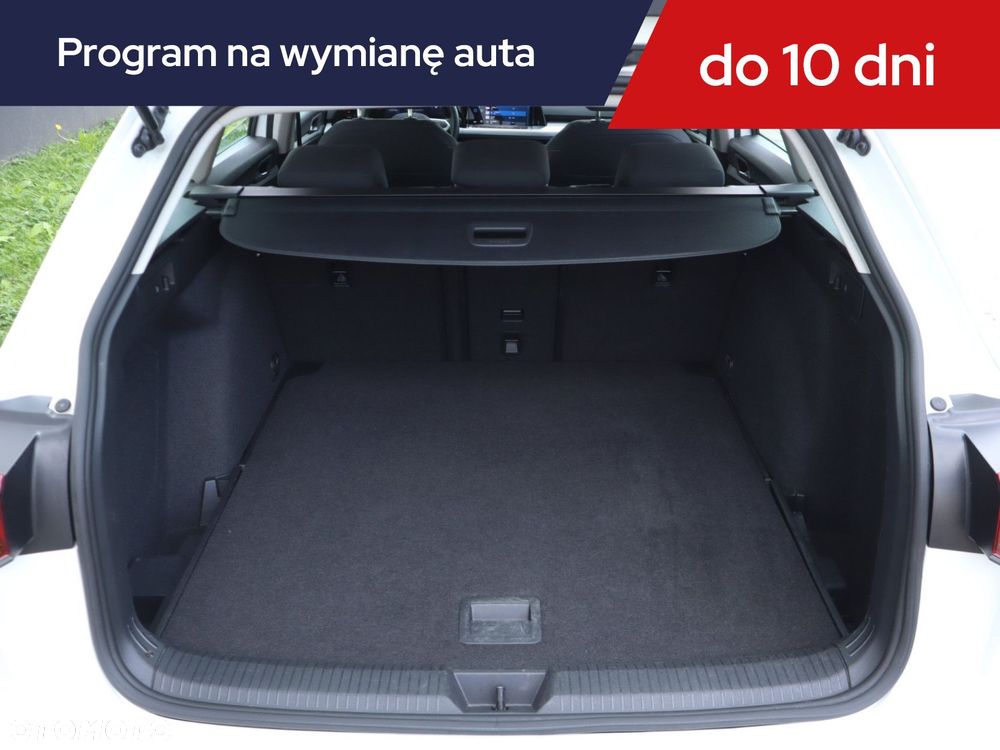 Volkswagen Golf Variant - 14