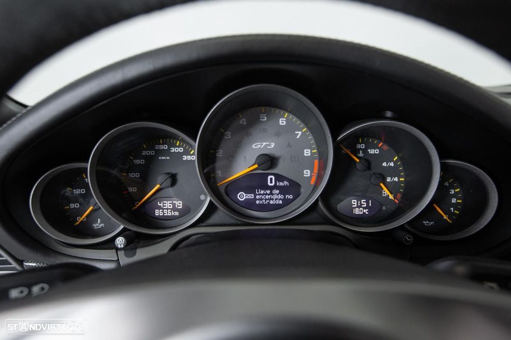 Porsche 911 (997) GT3 RS - 15