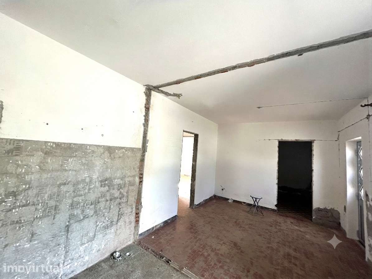 Oportunidade: Moradia T3 inserida num lote de terreno de 690m2 - Grande imagem: 3/43