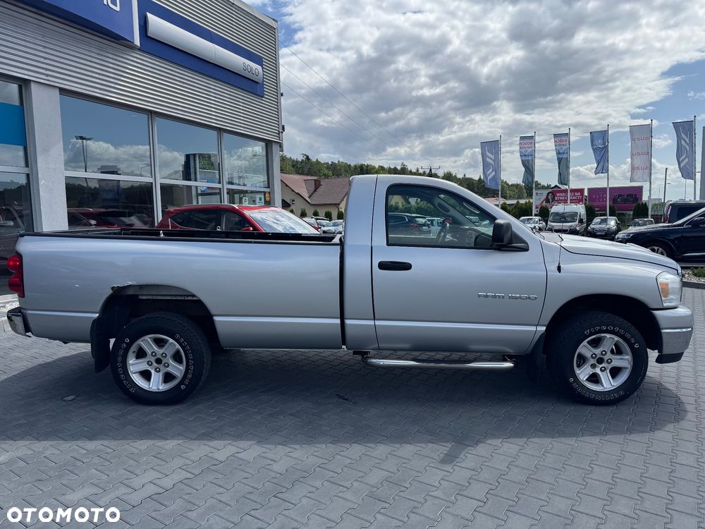 Dodge RAM - 4