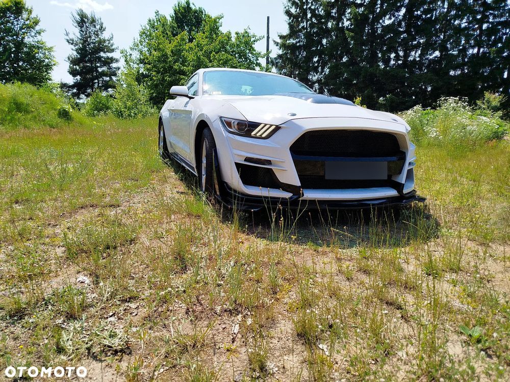 Ford Mustang - 2