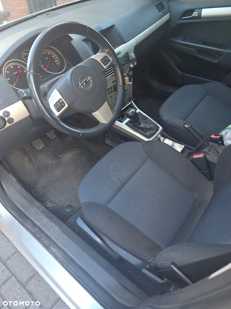 Opel Astra 1.7 CDTI - 4