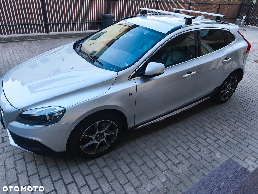 Volvo V40 Cross Country T3 Drive-E Ocean Race - 6