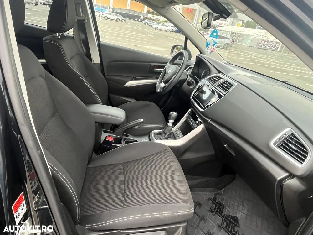 Suzuki SX4 S-Cross 1.4 Boosterjet Mild Hybrid AllGrip Passion - 9