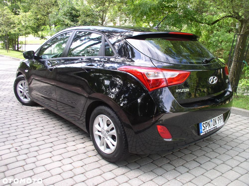 Hyundai i30 blue 1.4 Classic - 31