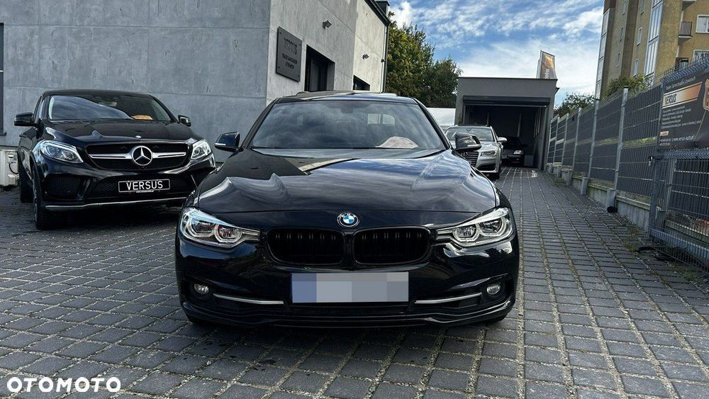 BMW Seria 3 330i xDrive Advantage sport - 2
