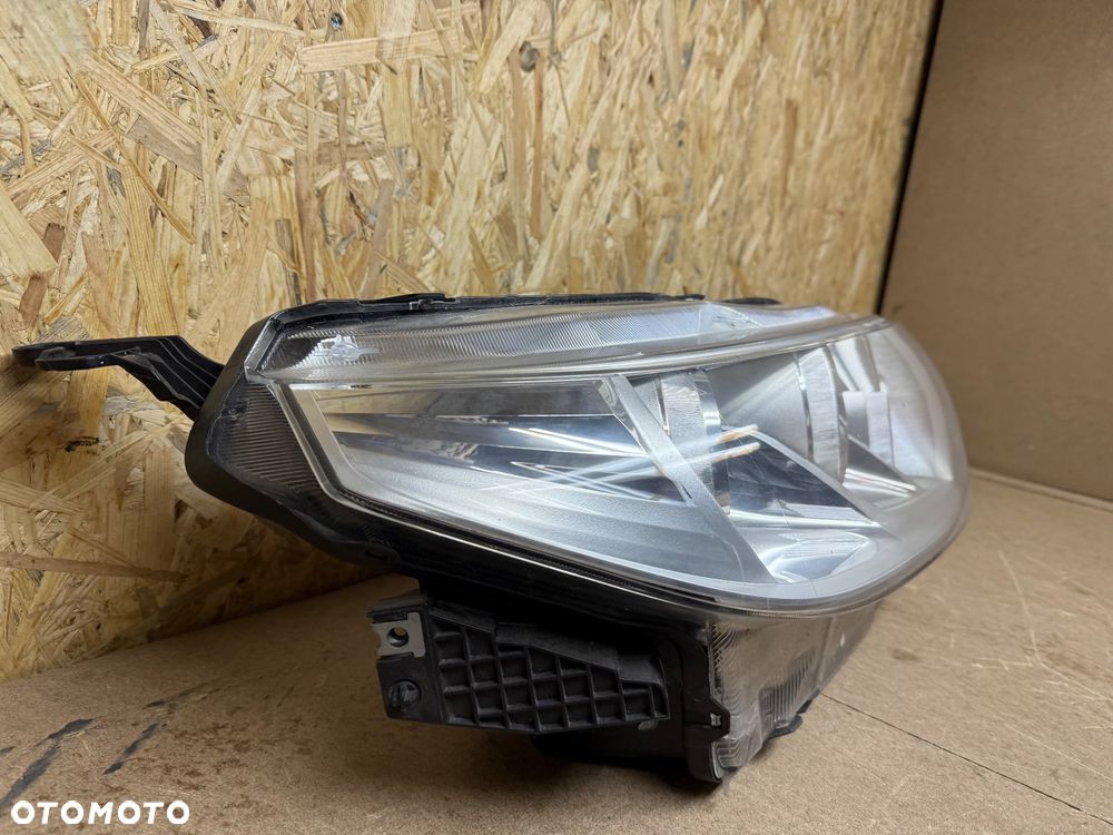 LAMPA PRZÓD PRAWA PRZEDNIA PRAWA SOCZEWKA ZWYKŁA SUZUKI VITARA III KOITO 100-18097 - 14