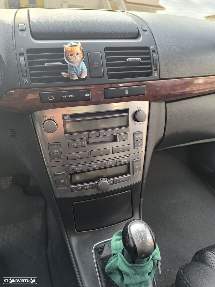 Toyota Avensis SD 2.0 D-4D - 9