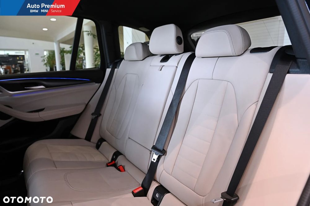 BMW X3 - 16