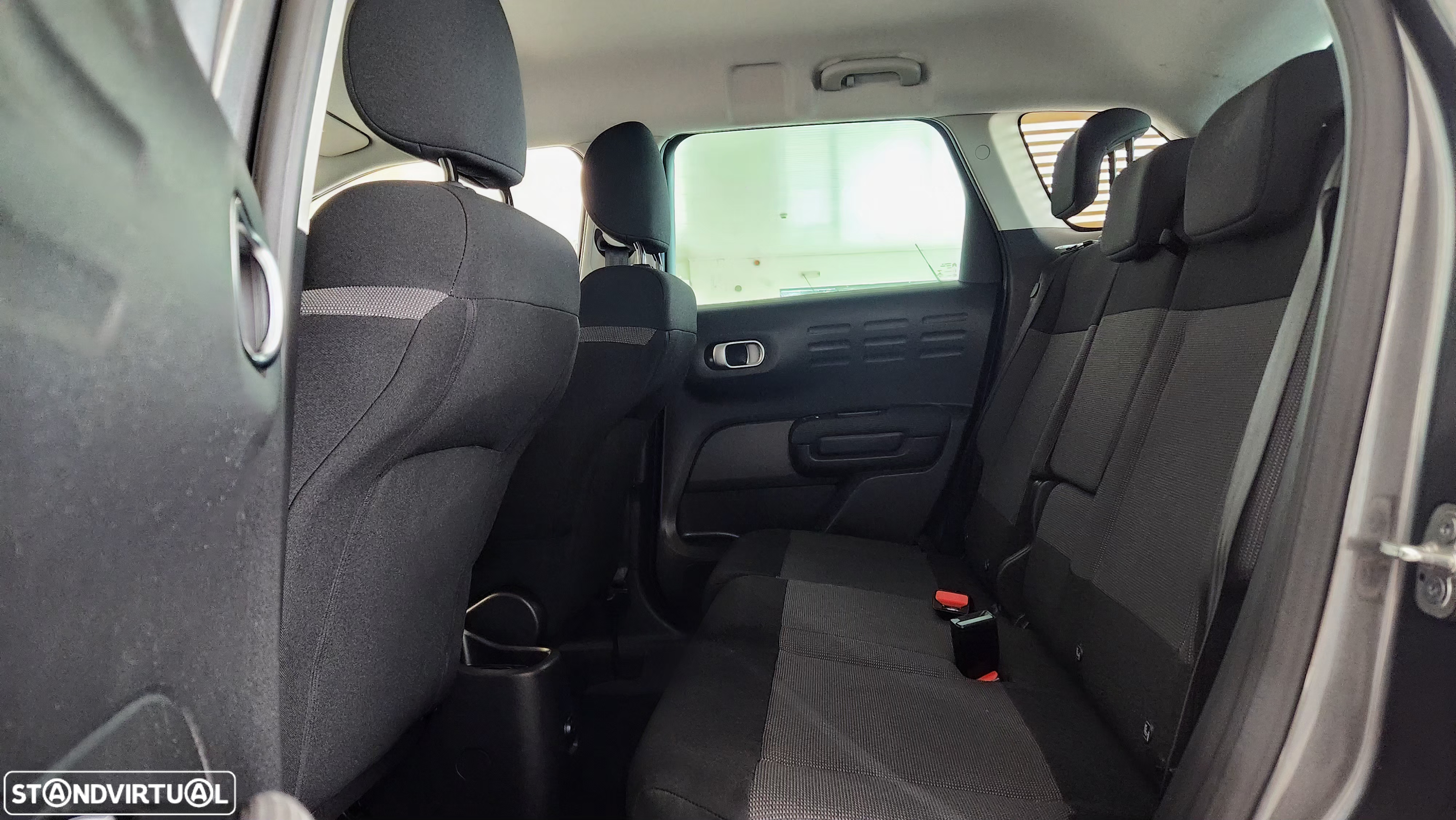 Citroën C3 Aircross 1.5 BlueHDi Shine S&S - 43