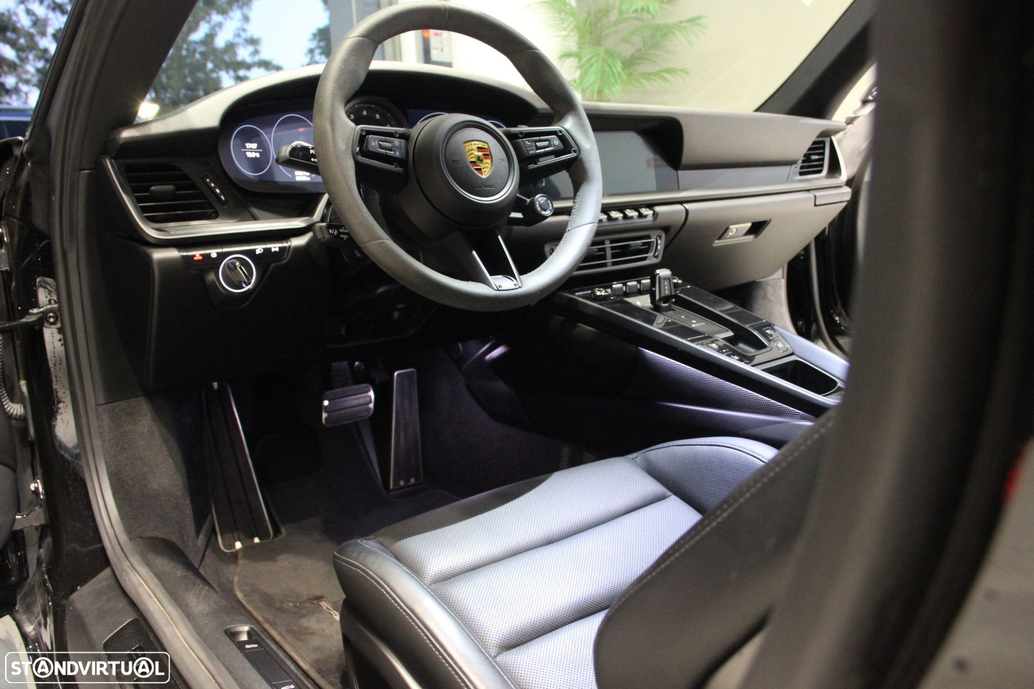 Porsche 911 (992) Carrera GTS PDK - 16