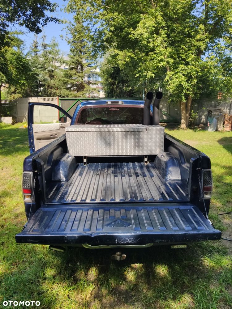 Dodge Dakota - 3