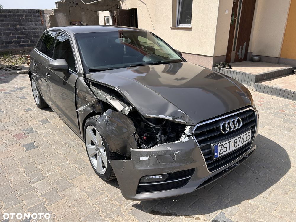 Audi A3 Sportback - 2