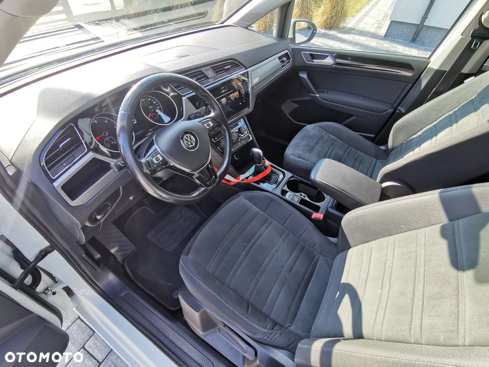 Volkswagen Touran 2.0 TDI BMT Highline DSG - 12