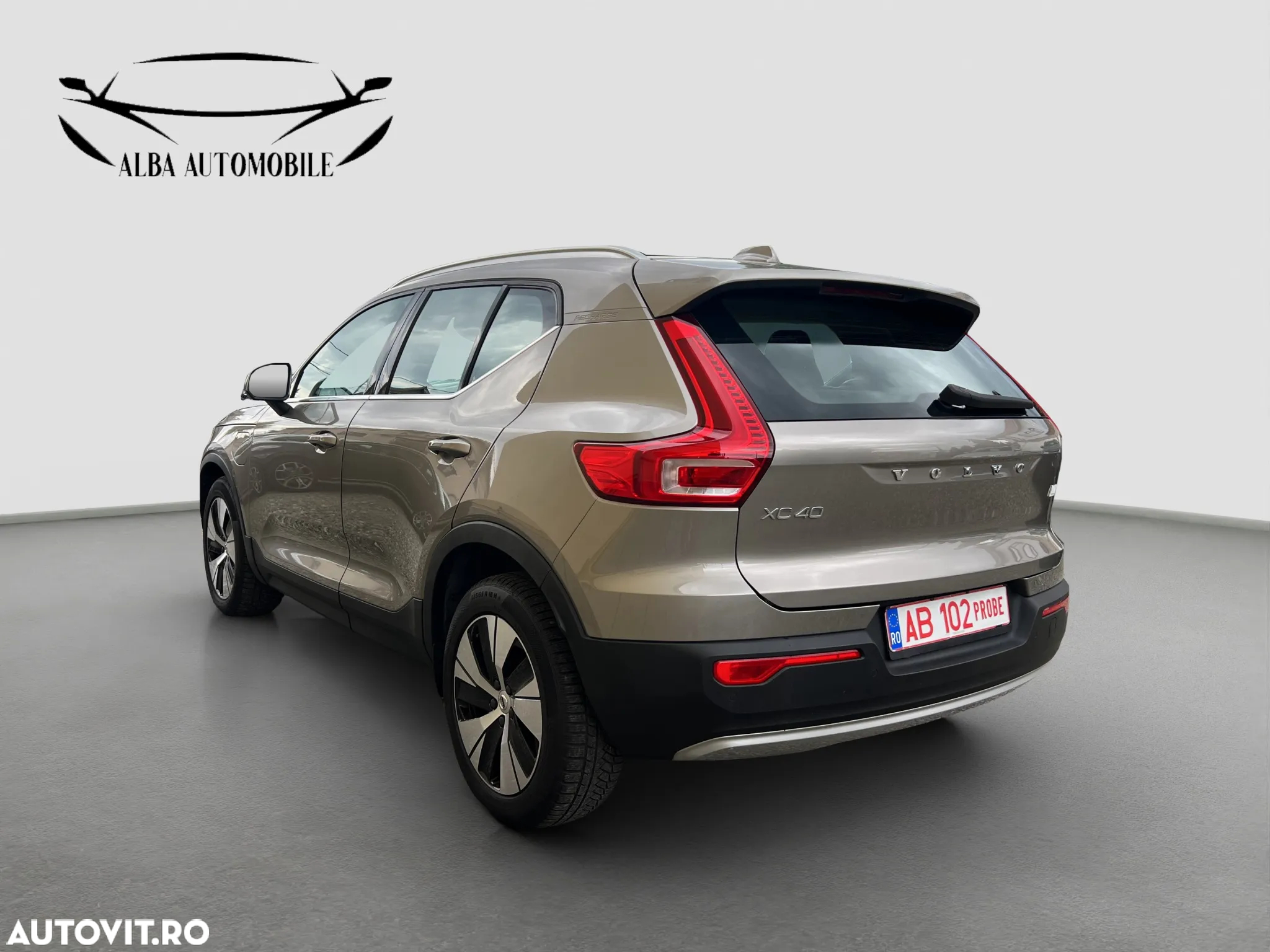 Volvo XC 40 Recharge T4 Twin Engine AT7 Inscription Expression - 6