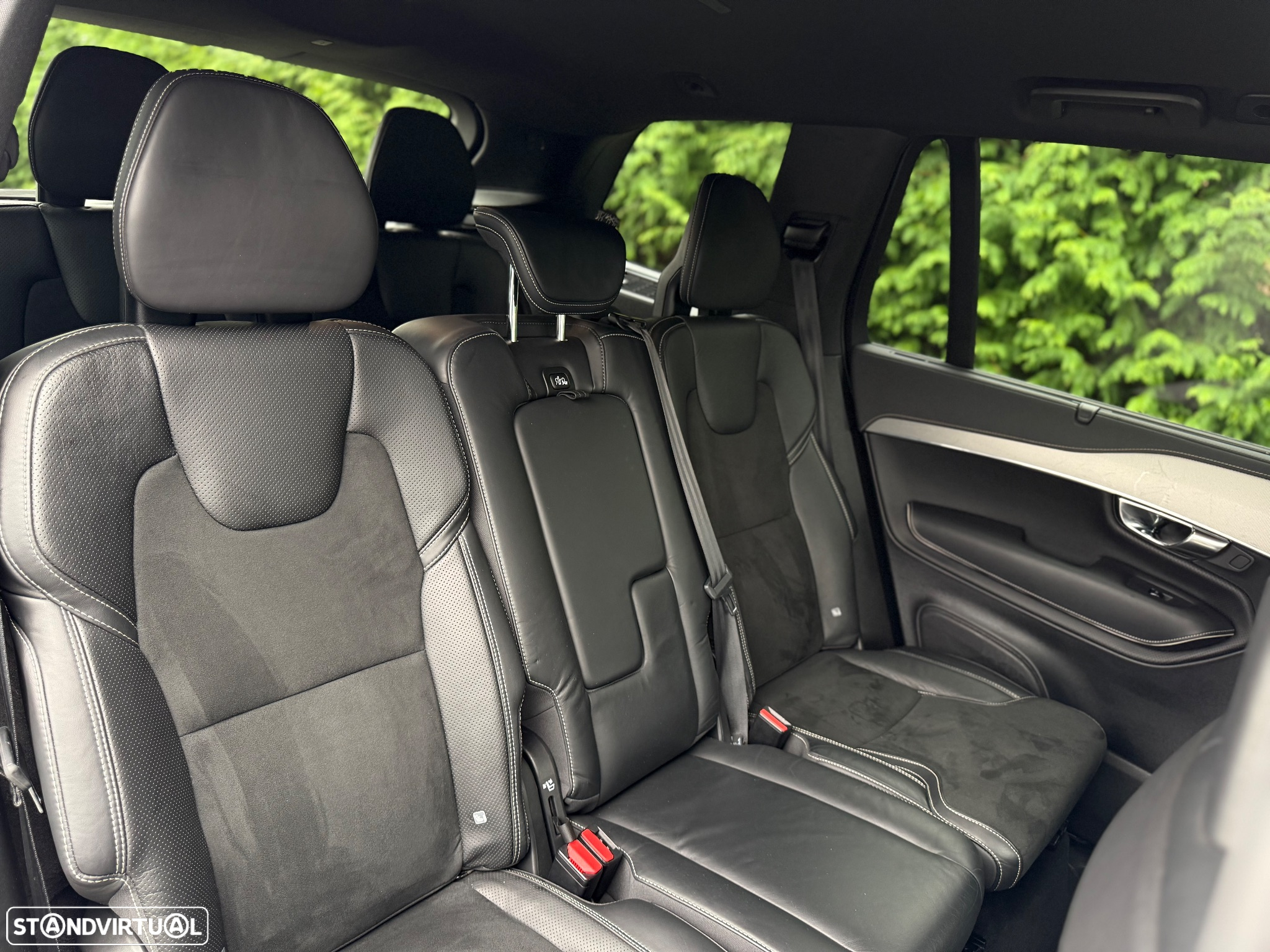 Volvo XC 90 2.0 B5 R-Design AWD - 23