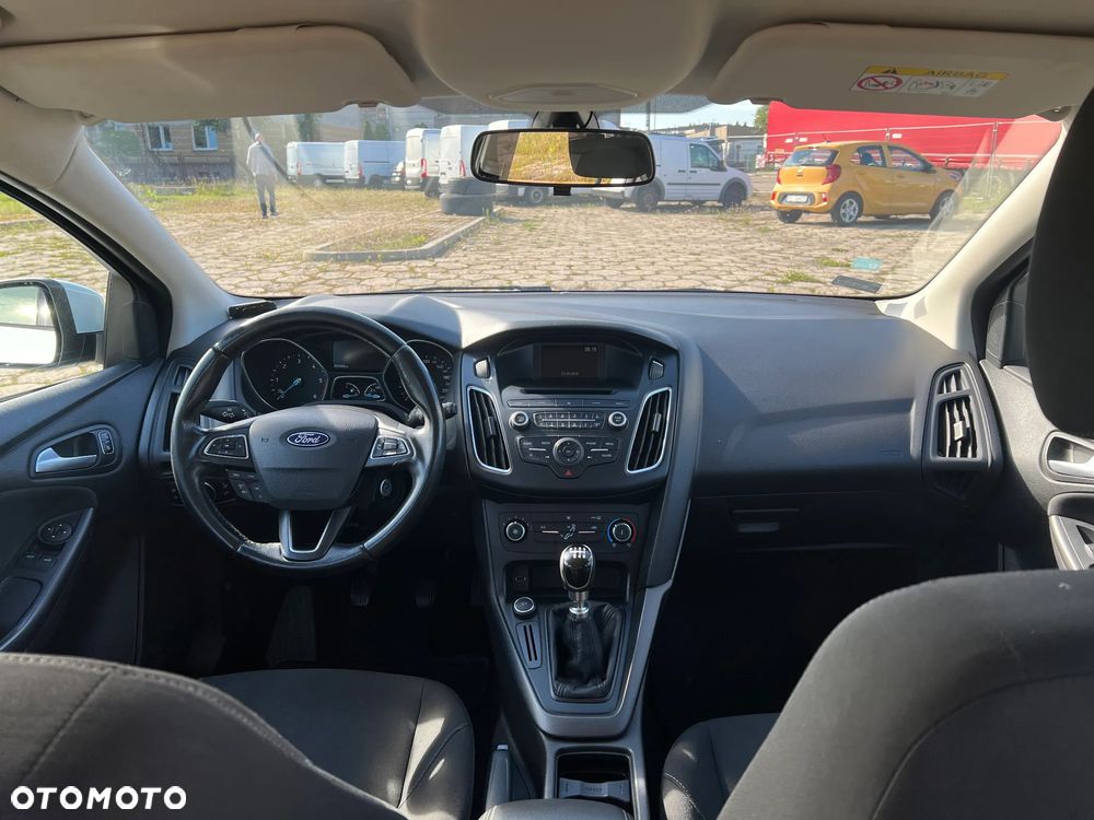 Ford Focus - 13