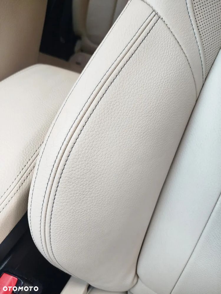 BMW X1 xDrive25i xLine sport - 14