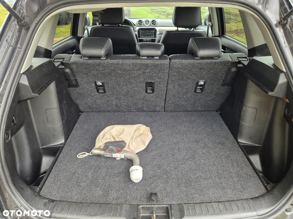 Suzuki Vitara 1.6 (4x4) Allgrip Comfort+ - 23
