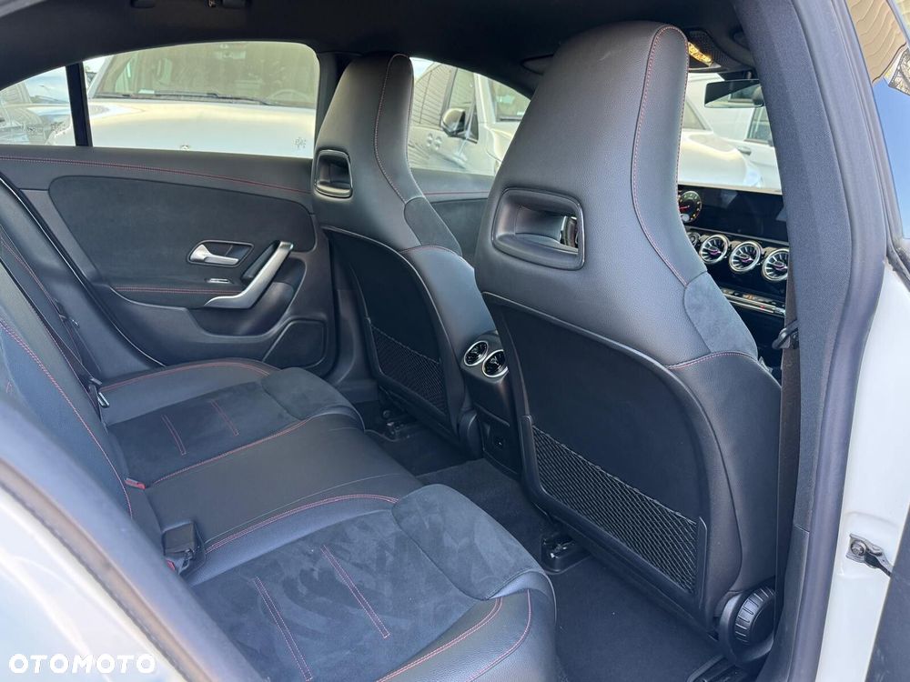 Mercedes-Benz CLA 180 mHEV AMG Line 7G-DCT - 20