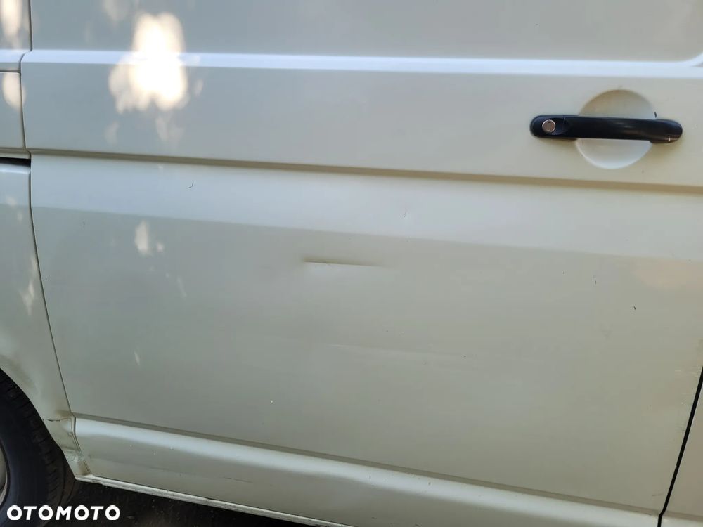 Volkswagen T5 - 18