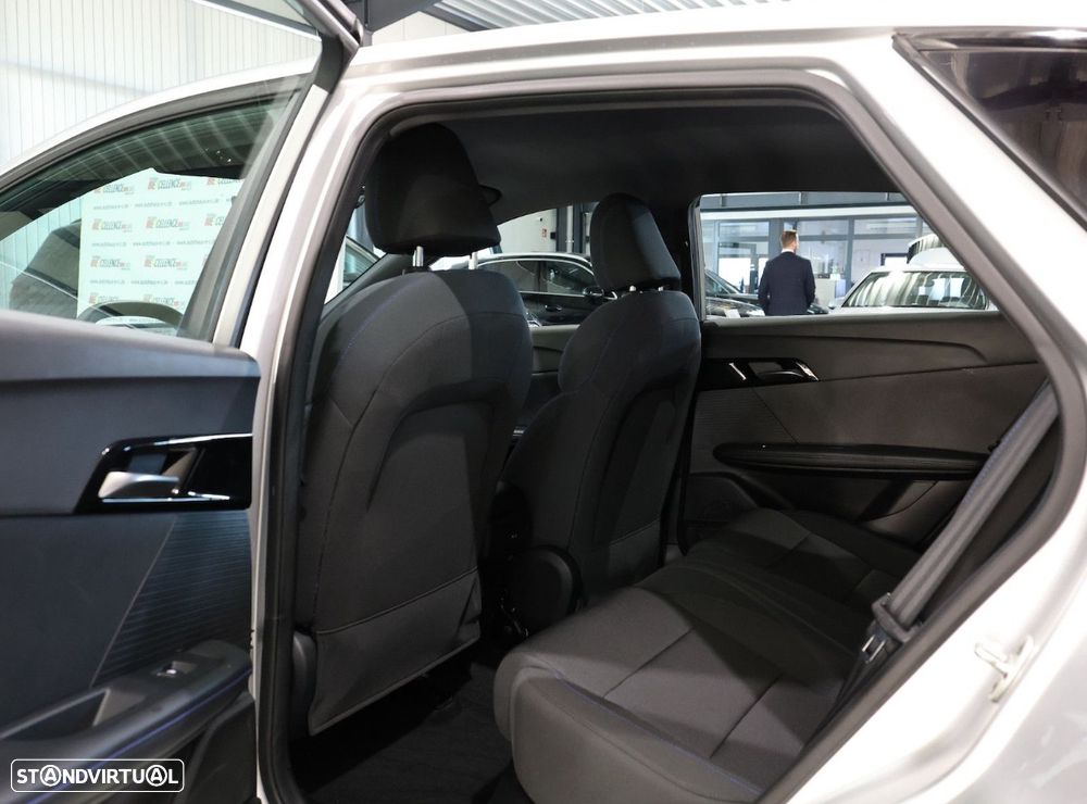 MG MG4 4 Standard - 13