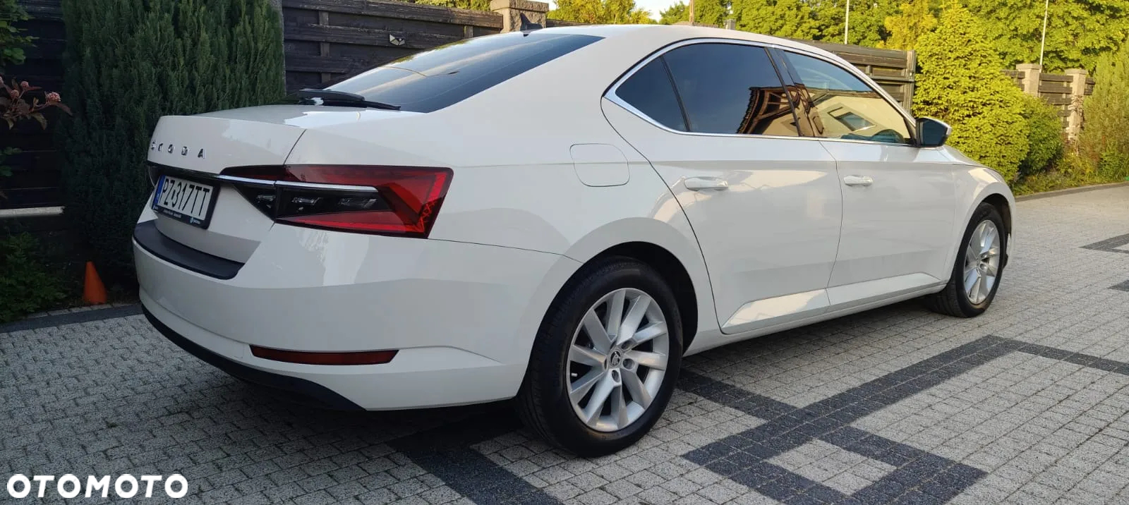 Skoda Superb 2.0 TDI Ambition DSG - 5