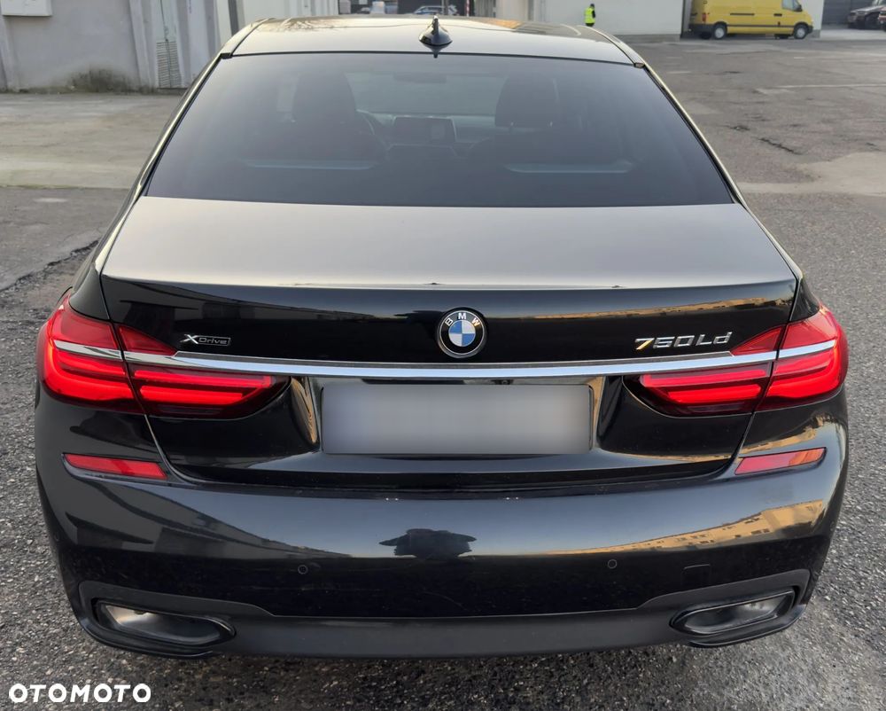 BMW Seria 7 750Ld xDrive - 19