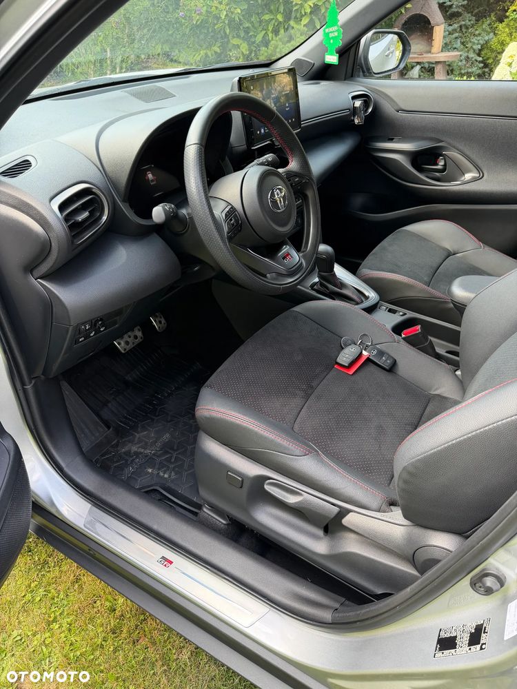 Toyota Yaris Cross Hybrid 1.5 GR Sport - 9