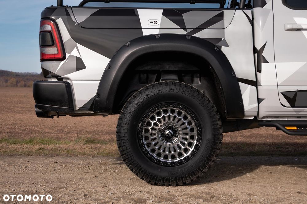 RAM 1500 Crew Cab Shortbed Rebel - 12