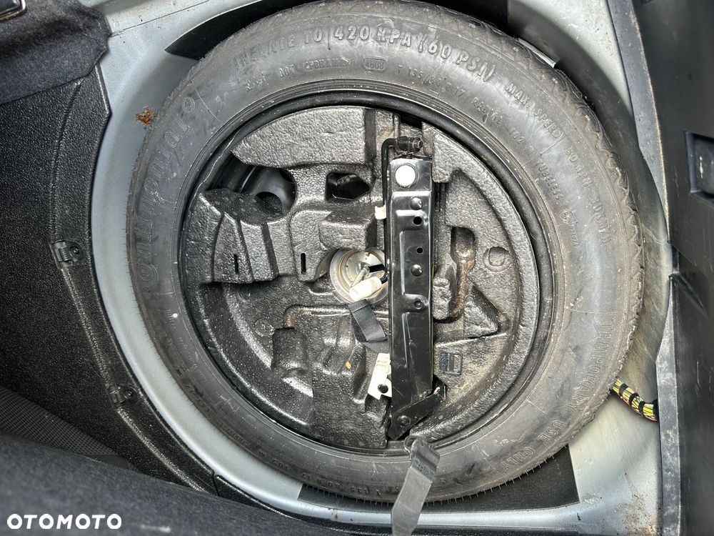 BMW Seria 5 525xd - 38