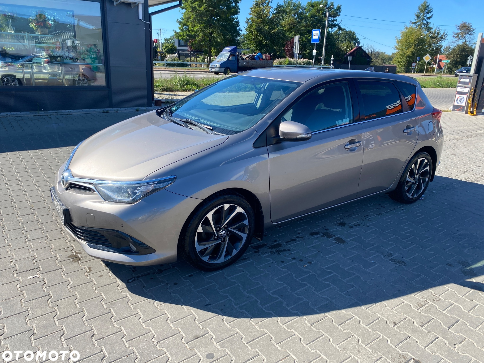 Toyota Auris - 2