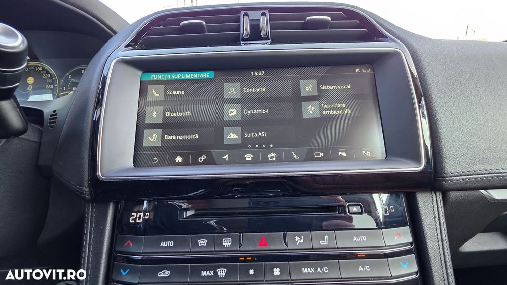 Jaguar F-Pace D300 AWD - 40