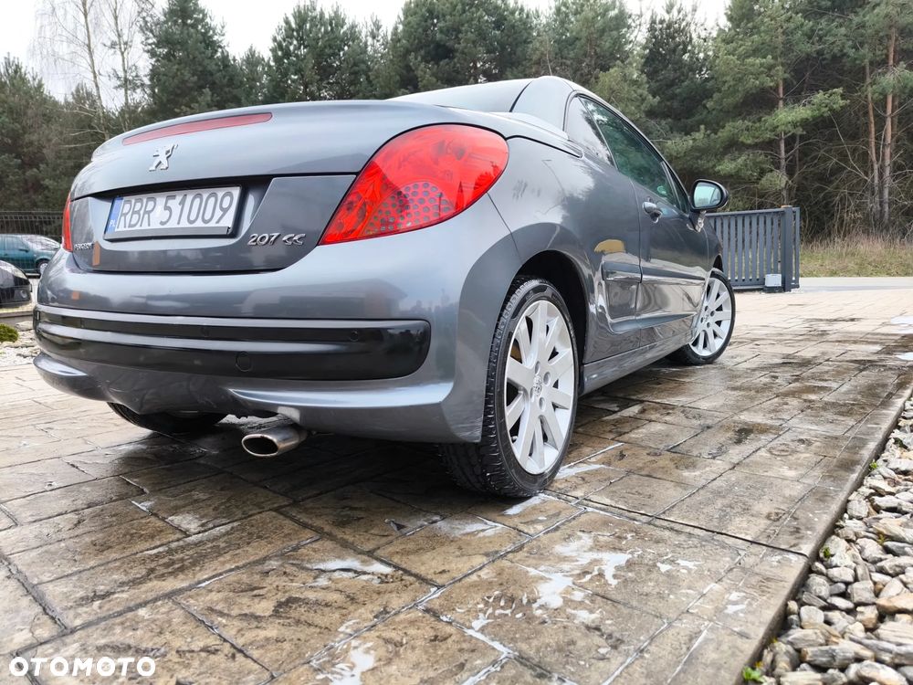 Peugeot 207 CC 120 VTi Roland Garros - 2