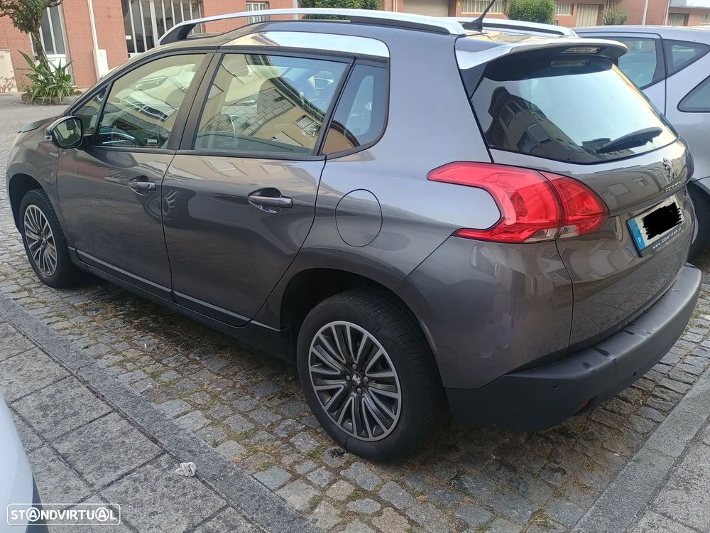 Peugeot 2008 - 4